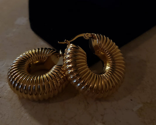 Chunky Croissant Earring